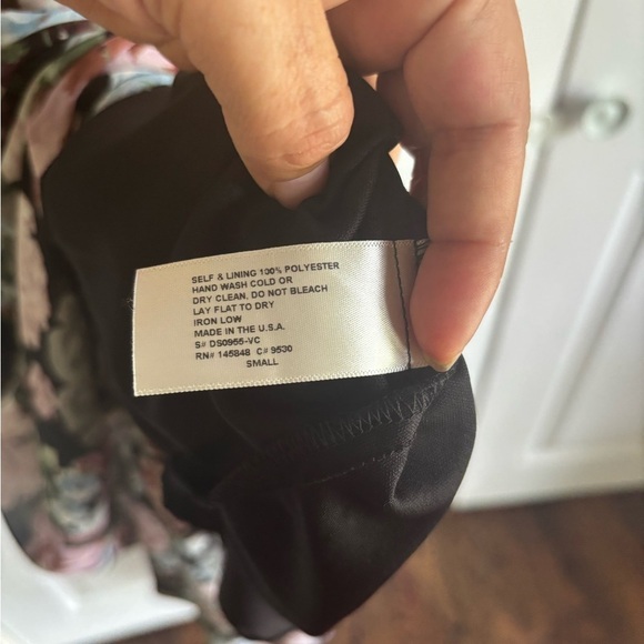 Everly  Maxi Dress size small - Picture 4 of 5